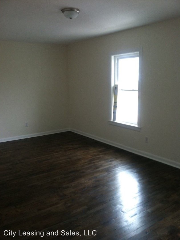 Primary Photo - 1005 N 25th St