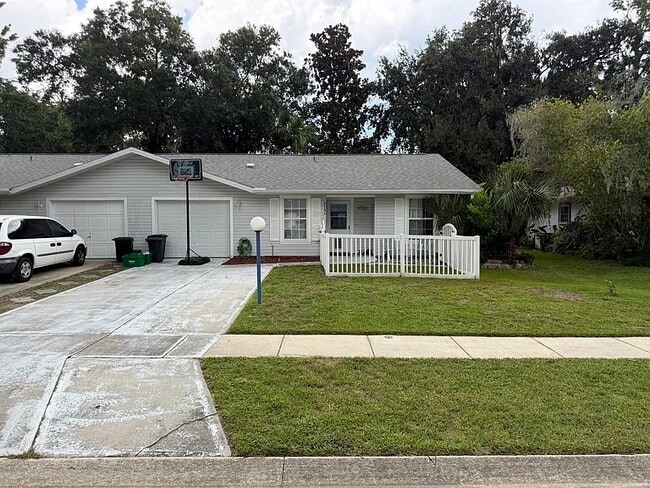Building Photo - 1131 Squirrel Nest Ln