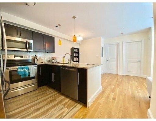 Building Photo - 108 South St