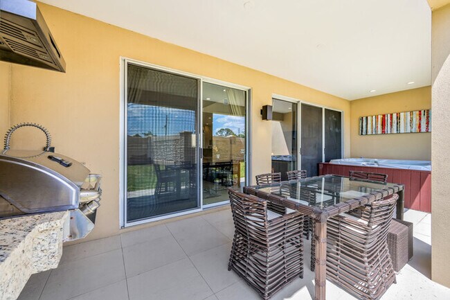 Foto del edificio - 7664 - Beautiful Home - Magic Village Yards