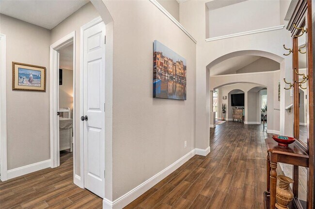 Building Photo - 7116 Colonial Lake Dr