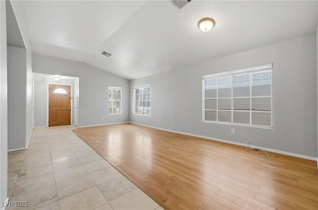 Foto del edificio - 5555 Airview Ct