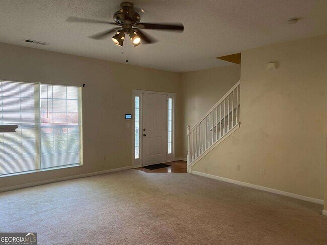 Foto del edificio - 2858 Parkway Close