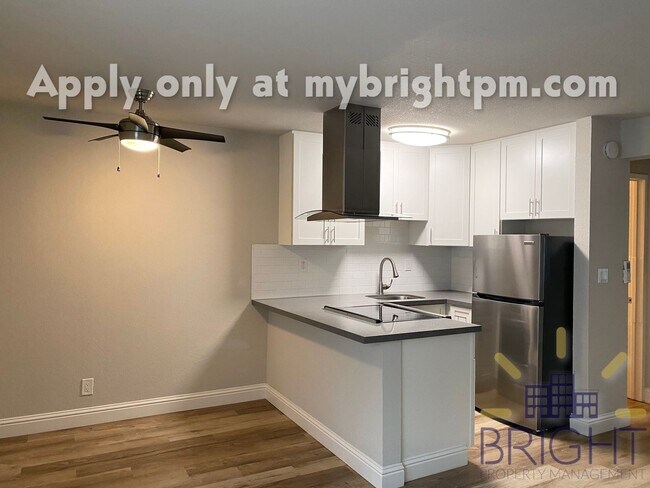 Building Photo - Fully remodeled studio apartment in gated ...