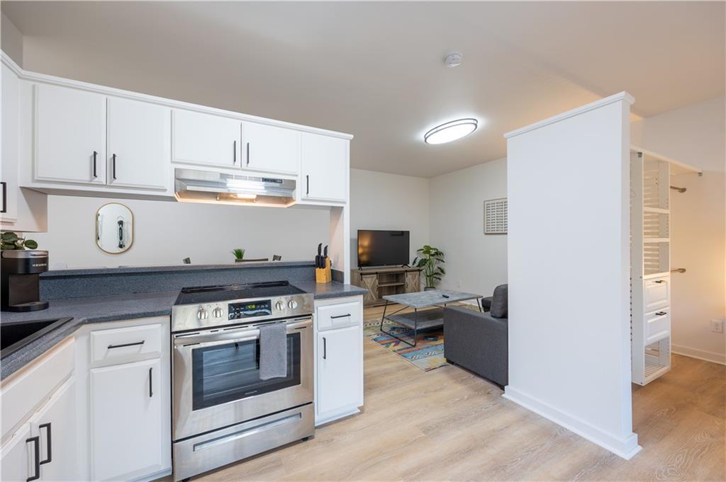 302 SW 6th St Unit 22, Bentonville, AR 72712 Room for Rent in Bentonville, AR