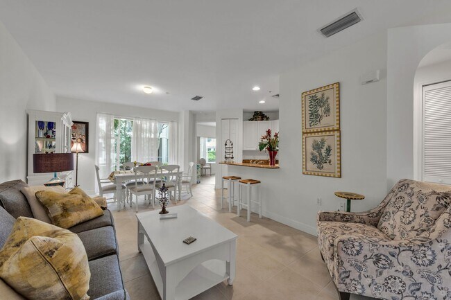 Building Photo - 1360 Sweetwater Cv #103 (SA)