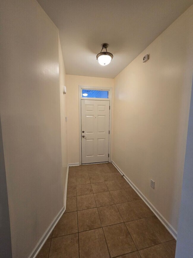 Foto del edificio - 2641 McArthur Landing Cir