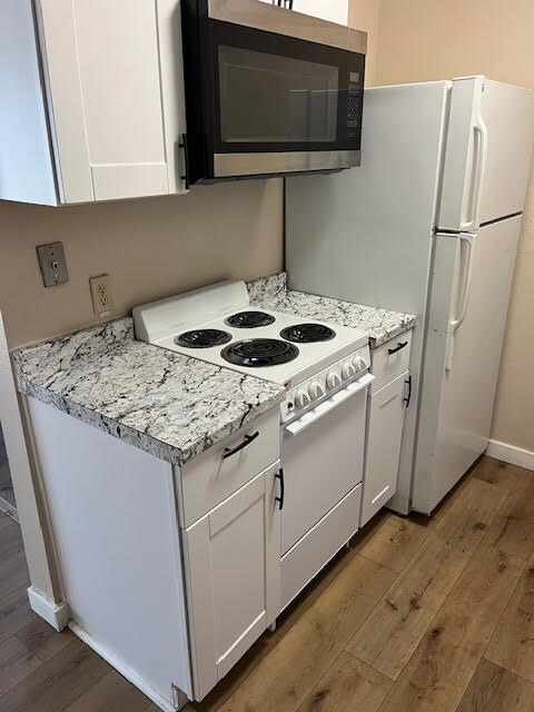 Foto del edificio - 6650 Amherst St