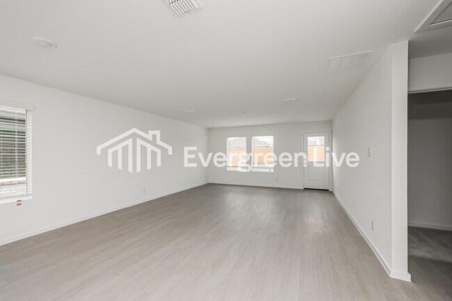 Building Photo - 1629 Sparrow Hawk Rd