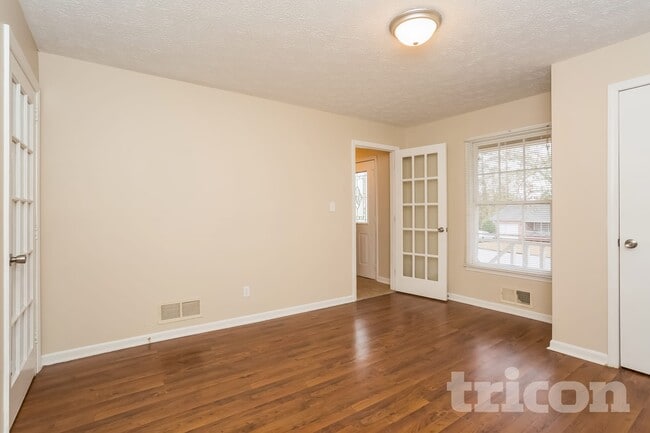 Building Photo - 1686 Underwood Dr SE