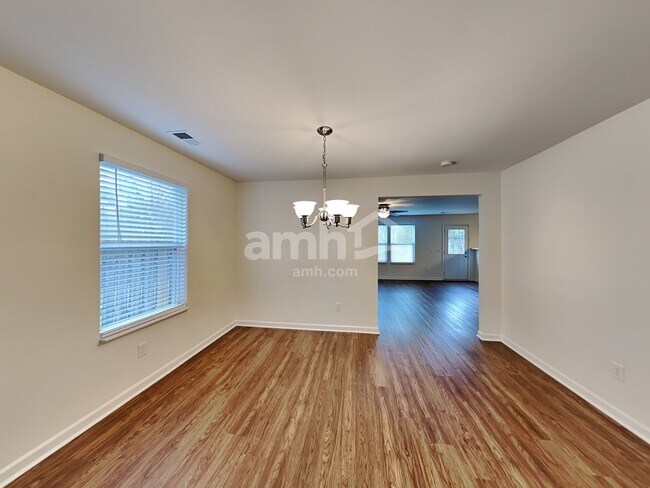 Foto del edificio - 4125 Kinley Court