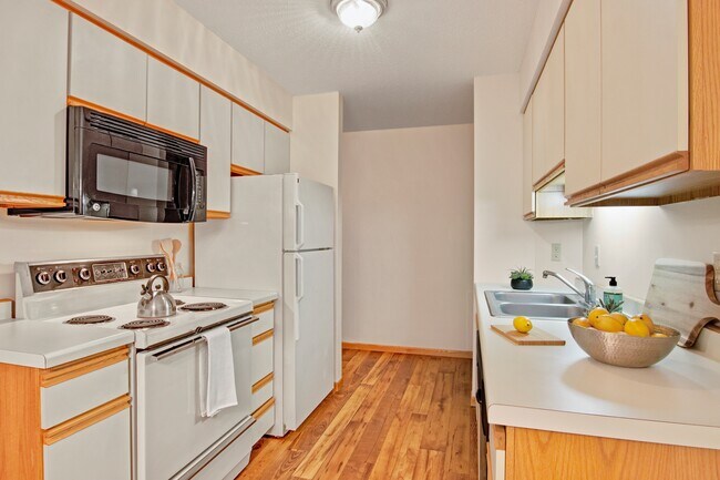 Foto del edificio - Plymouth Square