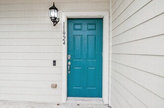 Building Photo - 11924 Prior Park Dr