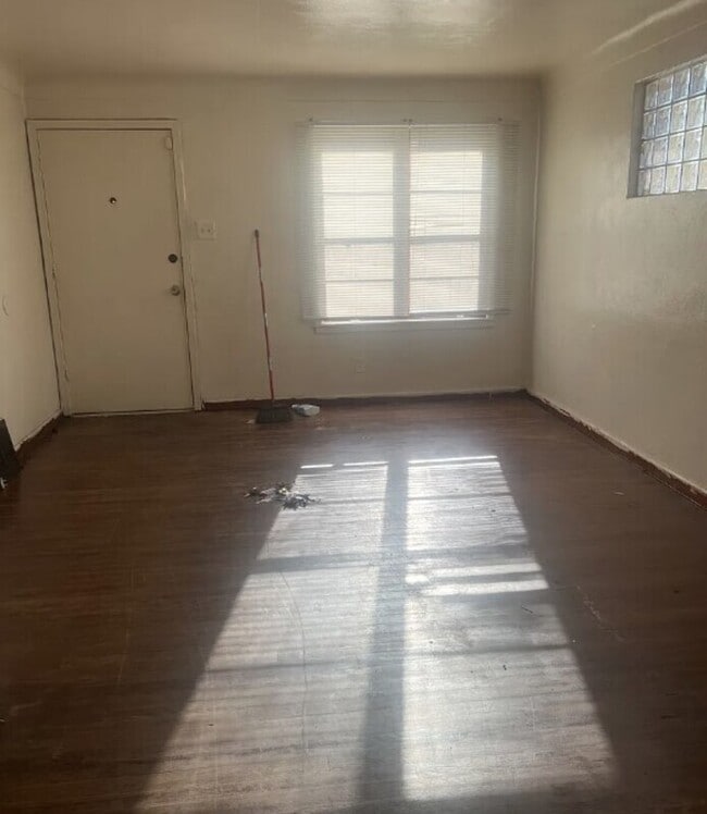 Building Photo - 6705 Donald St