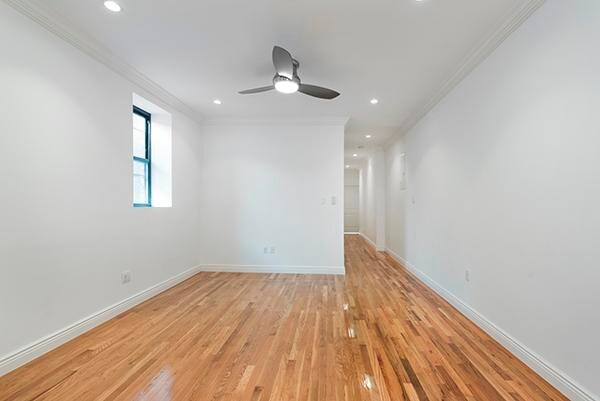 Foto del edificio - 244 W 122nd St