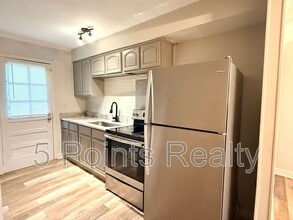 Building Photo - 2121 Bracey Cir