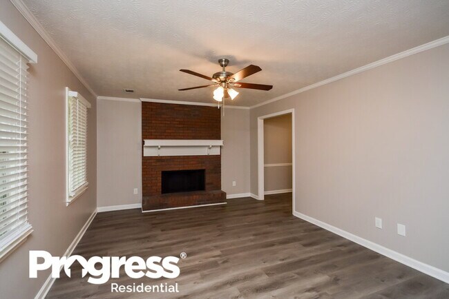 Foto del edificio - 2620 Laurel Woods Ln SE