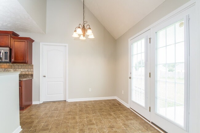 Foto del edificio - 5054 Betsy Ann Ave