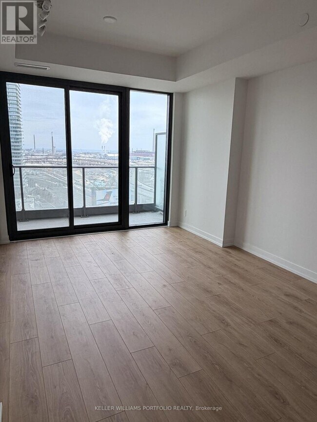 Building Photo - 35 Parliament St