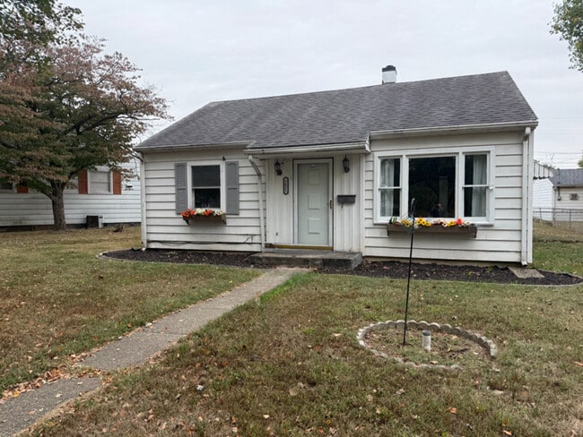 Building Photo - 2621 Sibley Ave
