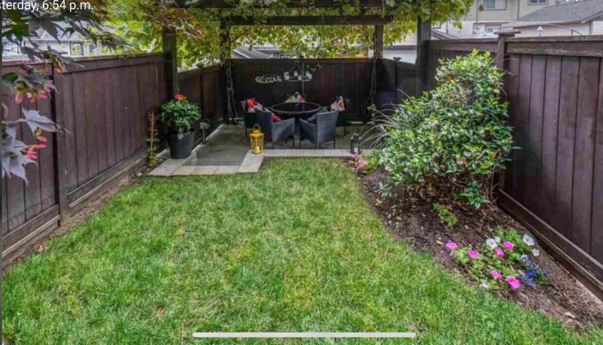 Photo principale - 10321 Robertson St