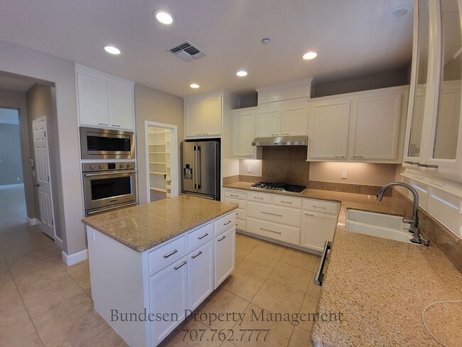 Foto del edificio - 1727 Southgate Dr
