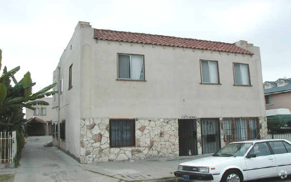 Building Photo - 424-426 W 108th St