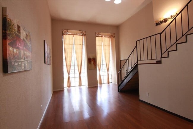 Building Photo - 12633 Memorial Dr