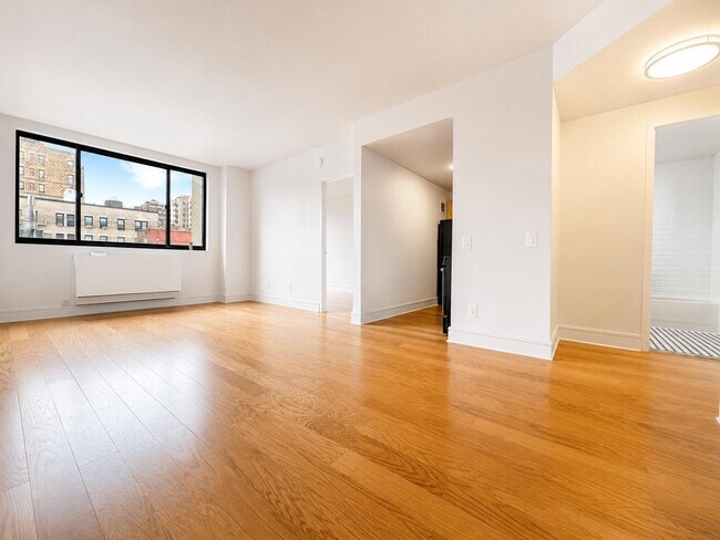 Foto del edificio - 323 W 96th St