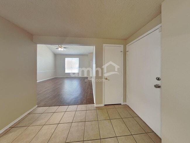 Building Photo - 1809 Rybovich Ln