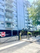 Building Photo - 1470 NE 125th Terrace