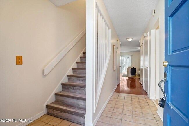 Foto del edificio - 12054 Cobblewood Ln N