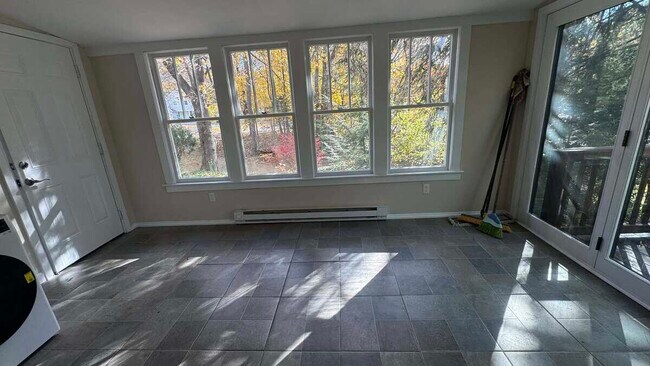 Foto del edificio - 34 Water Ln