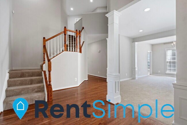 Foto del edificio - 6011 Smooth Stone Pl