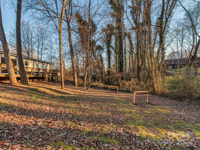 Foto del edificio - 1329 Shady Valley Ln