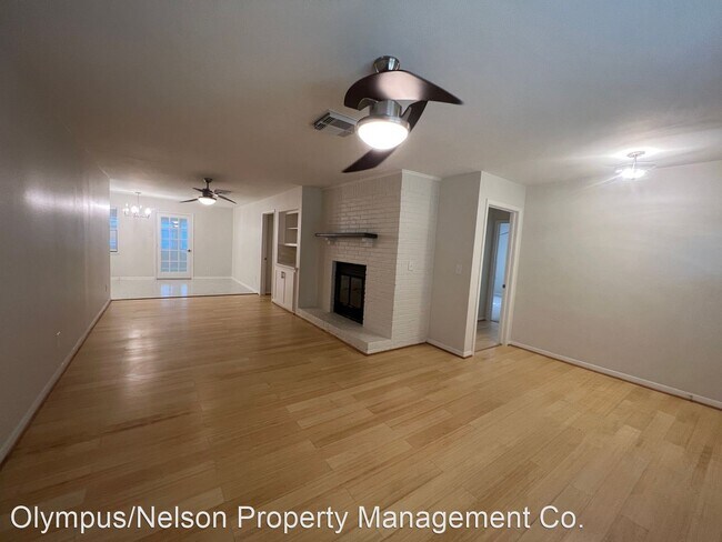 Foto del edificio - 3 br, 2 bath House - 5470 Ariel St