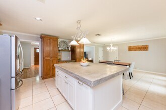 Building Photo - 8323 Lorrie Dr