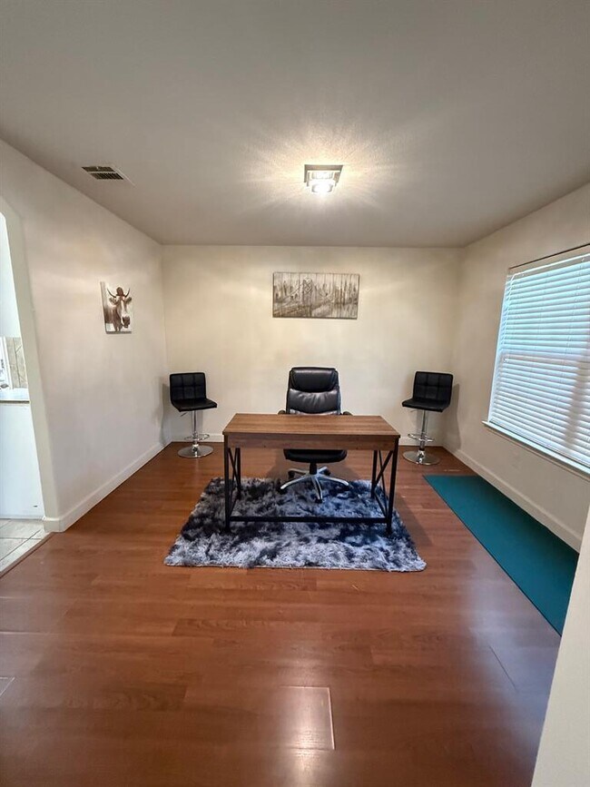 Foto del edificio - 168 Dolomite Dr