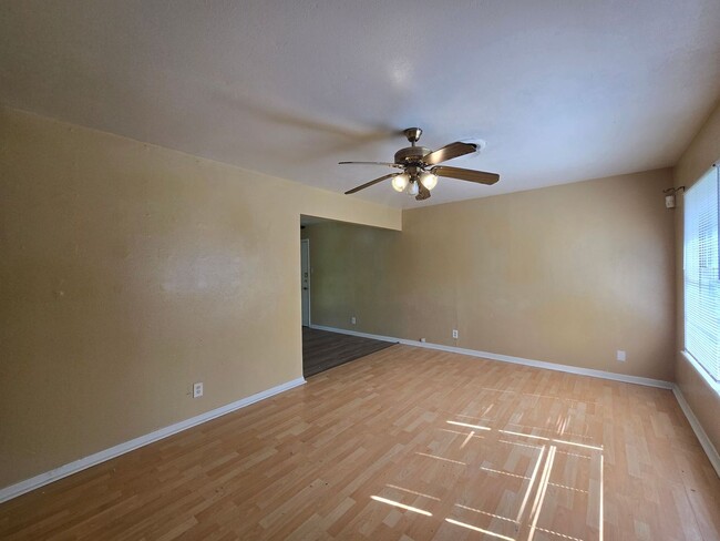 Building Photo - RENT REDUCTION & SPECIAL - AVAILABLE NOW!