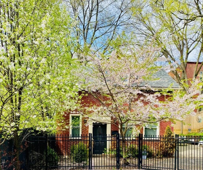 Building Photo - 2329 Park Ave
