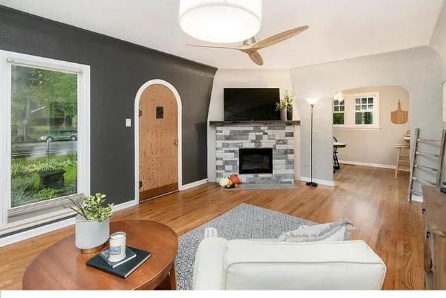 Foto del edificio - 917 W Magnolia St