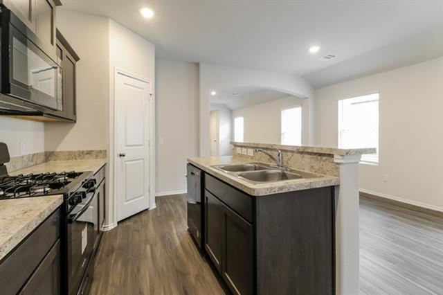 Building Photo - 1410 Matthew Dr