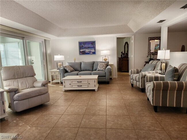 Foto del edificio - 241 Winners Cir