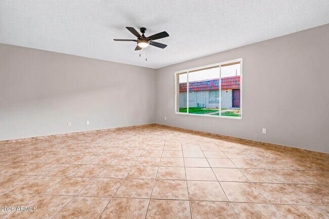 Foto del edificio - 7849 N 49th Ave