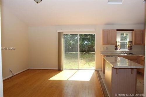 Foto del edificio - 2743 SW Abelard St