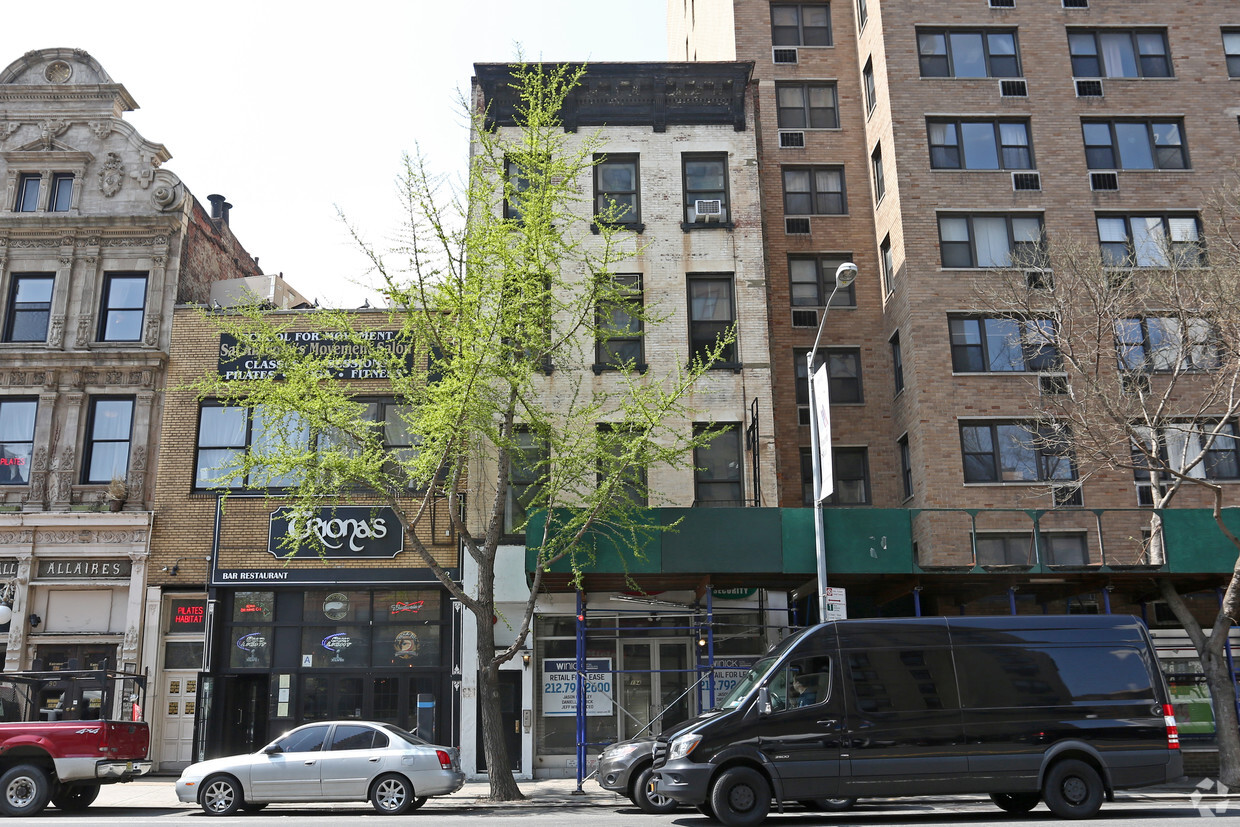 Foto del edificio - 194 Third Ave