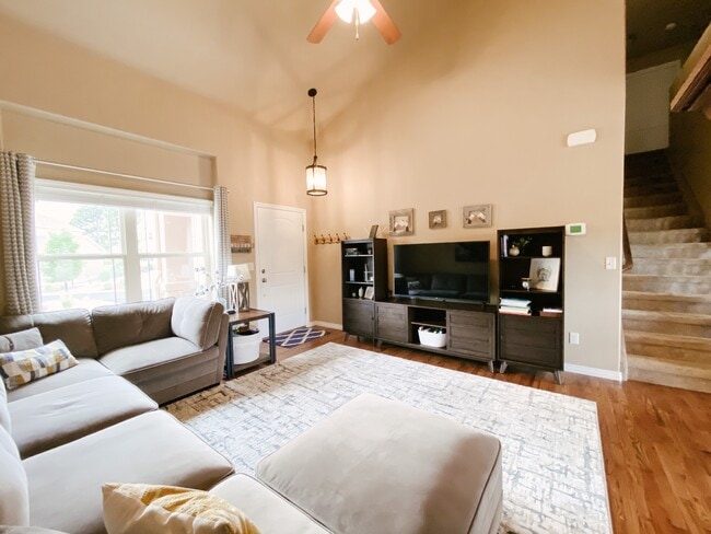 Building Photo - 2569 Hot Springs Ct