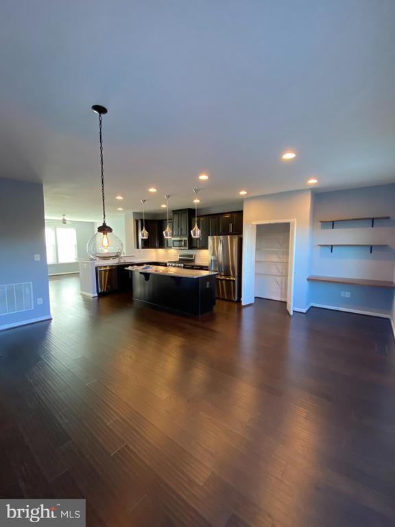 Foto del edificio - 168 Trout Lily Dr