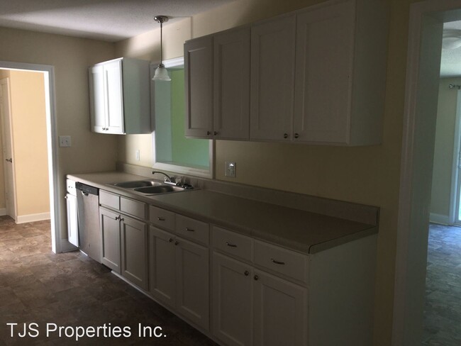 Building Photo - 4 br, 2 bath House - 855 Half Moon Road