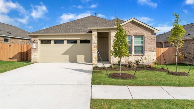 Foto del edificio - 1121 Nokota Bnd